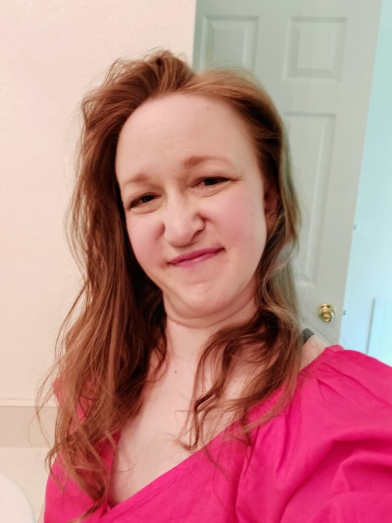 Terri Ng - Abstract Fluid Artist